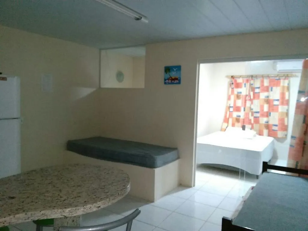 בומבינאס Mariscal Residence Apart Hotel בית הארחה